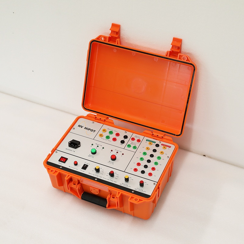 高壓斷路器模擬裝置實物圖